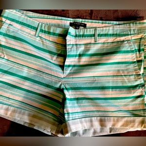 NEW Banana Republic Women's Shorts Striped Print sz 12 with stretch